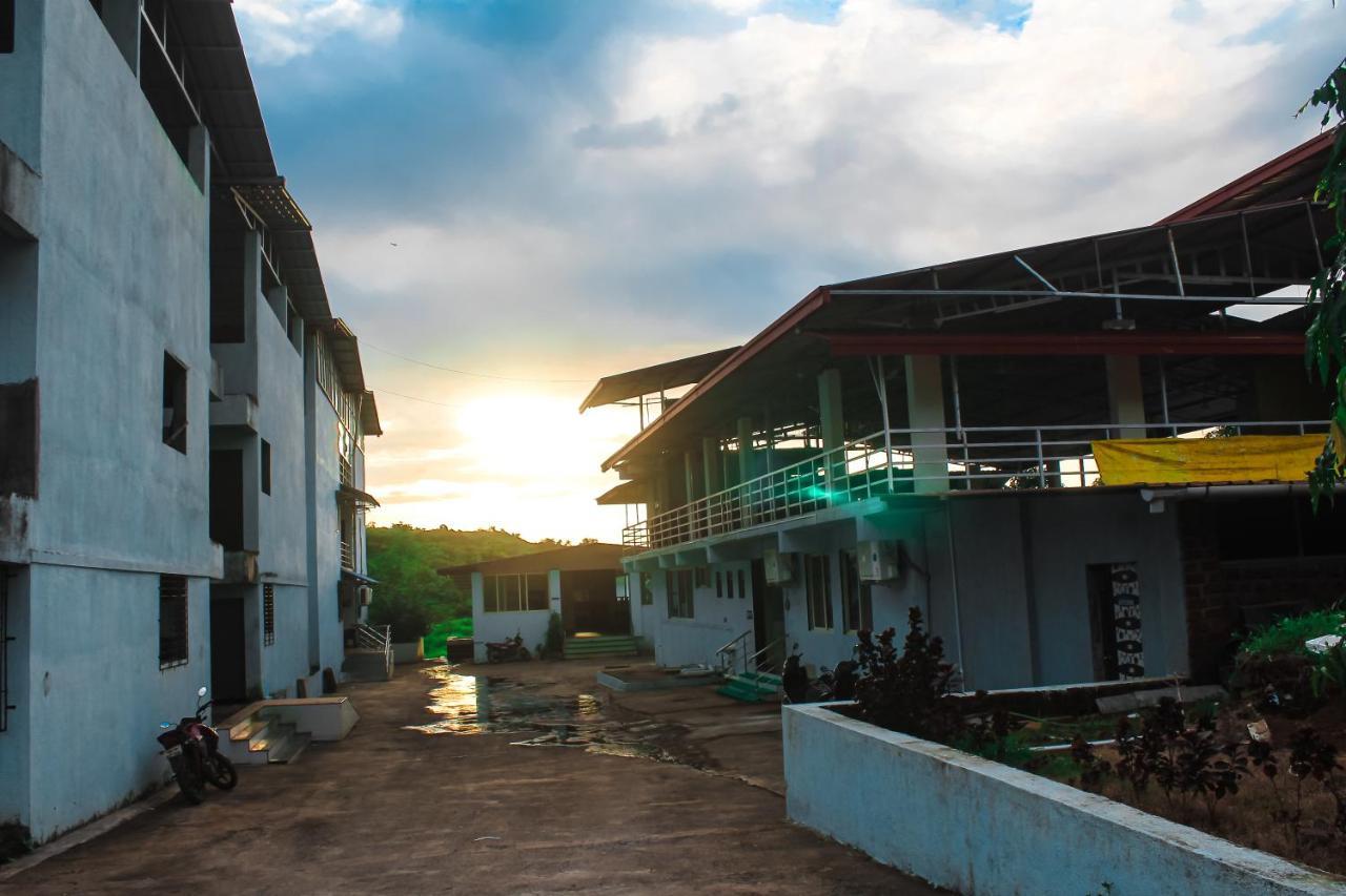 Sp Resort Panvel Chauk Buitenkant foto